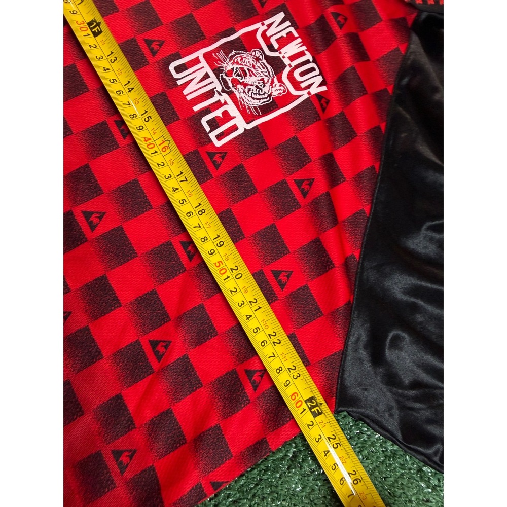 Le Coq Sportif Jersey Mens L Red Good Newton United 43 Checkered Soccer Shirt - Picture 5 of 8